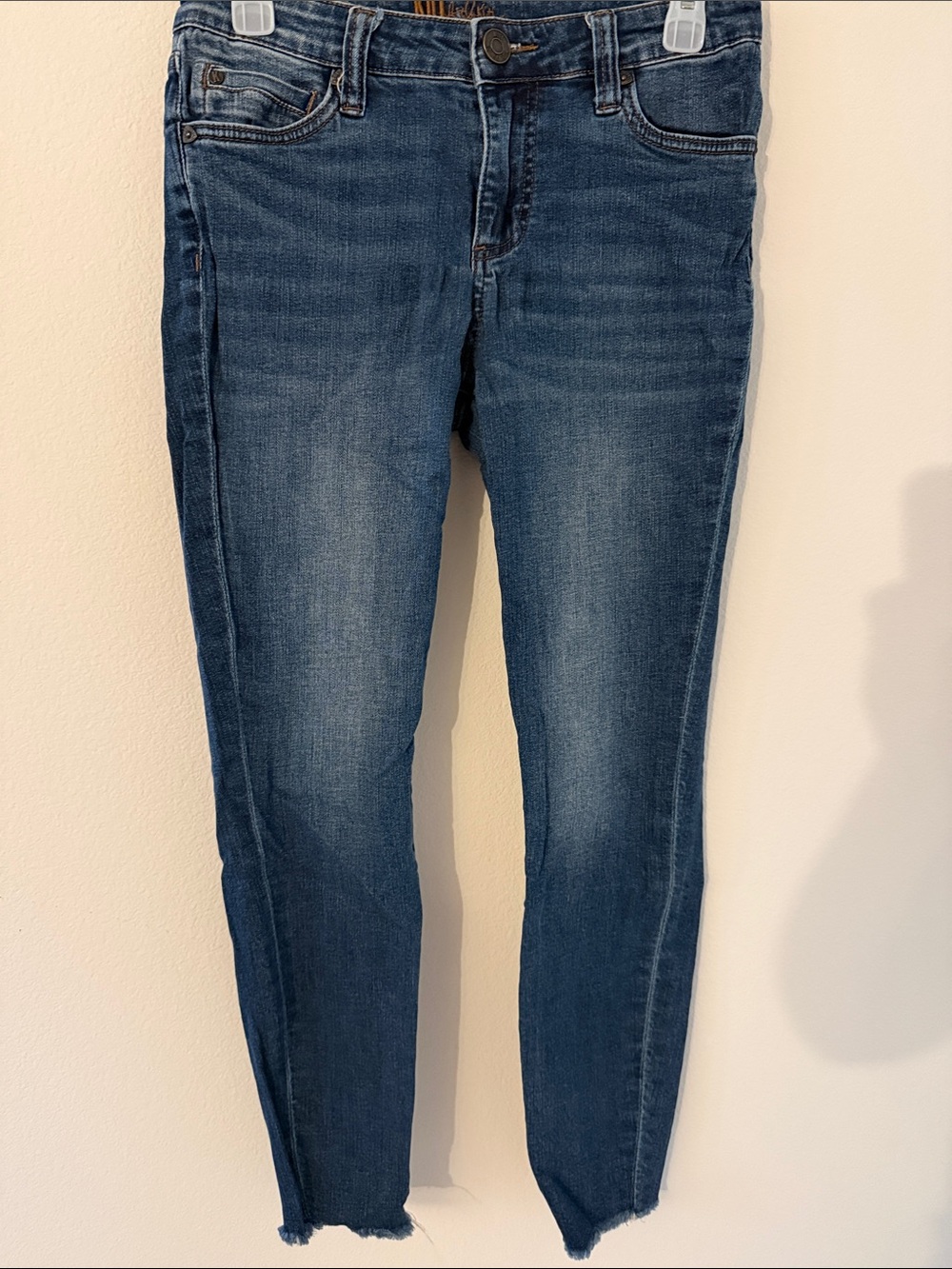 Kut from the Kloth Medium Blue Skinny Jeans with Fading